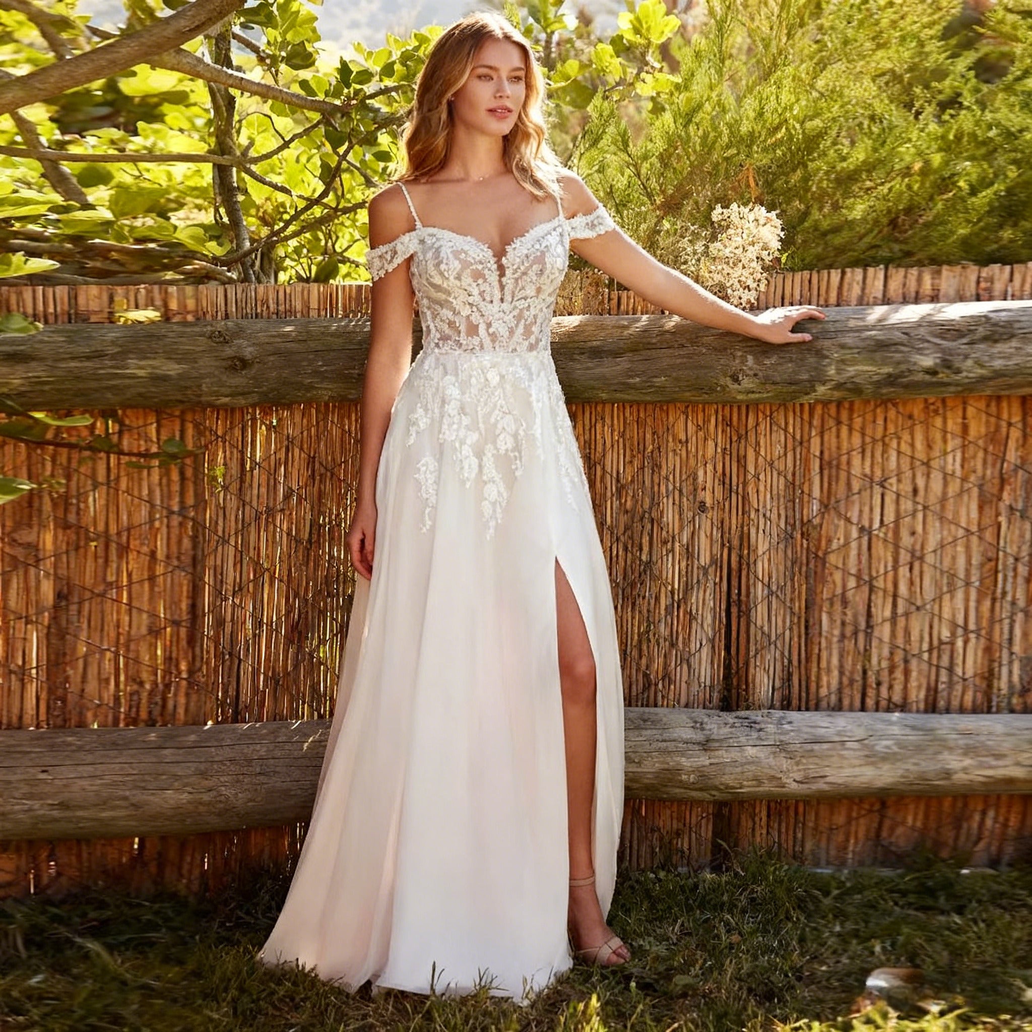 BHstyle Boho A Linie Ball-Gown mit Spitze Ballkleid mit Spaghettiträgern Off Shoulder Ausschnitt und Beinschlitz Sommerhochzeit