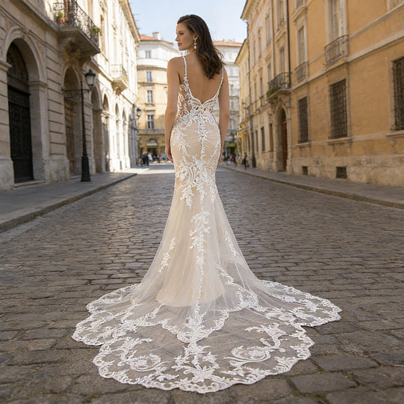BHstyle Sexy Meerjungfrau Ball-Gown Spitze Nude V-Ausschnitt Rückenfrei Ballkleid mit Schleppe Elegant 2-26W