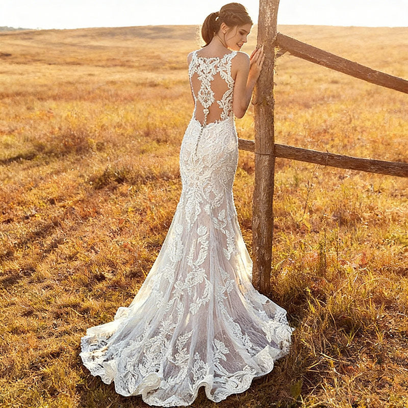 BHstyle Luxus Ball-Gown Meerjungfrau Spitze Illusions-Effekt V-Ausschnitt Schloss Hochzeit Sexy Weiß 2-26W