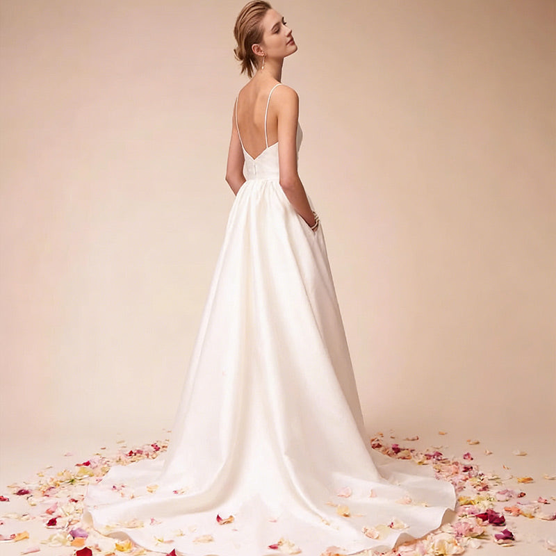 BHstyle Sexy Ball-Gown Spitze Meerjungfrau Tiefer V-Ausschnitt Tüll Schleppe Glamour Hochzeit Weiß 2-24W
