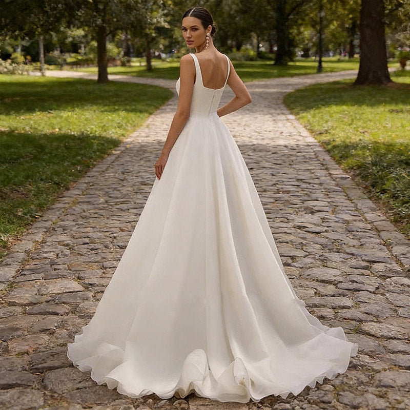 BHstyle Klassisches A-Linie Ball-Gown aus Satin – Ballkleid mit quadratischem Ausschnitt und offener Rückenpartie 32-42