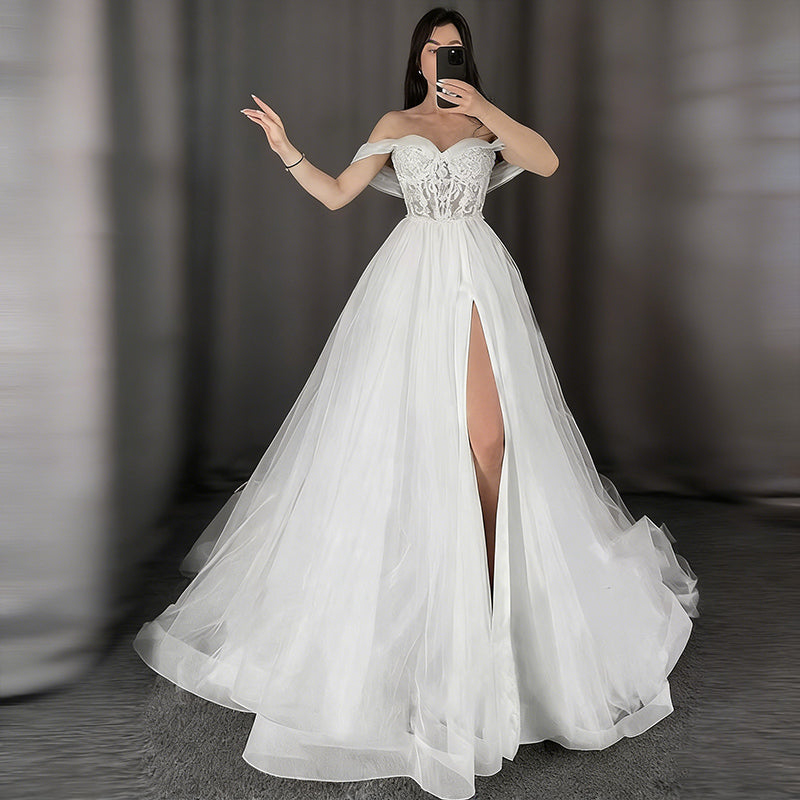 BHstyle A-Linie Ball-Gowner Prinzessin mit One-Shoulder-Korsage und Skulpturalem Volant-Rock Edel Satin Elfenbein 2-26W