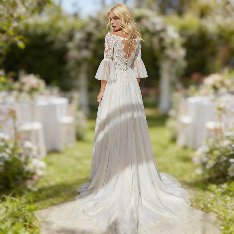 BHstyle Boho-Ball-Gown mit Glockenärmeln Floralem Spitzenoberteil Romantische A-Linie in Ivory 2-26W