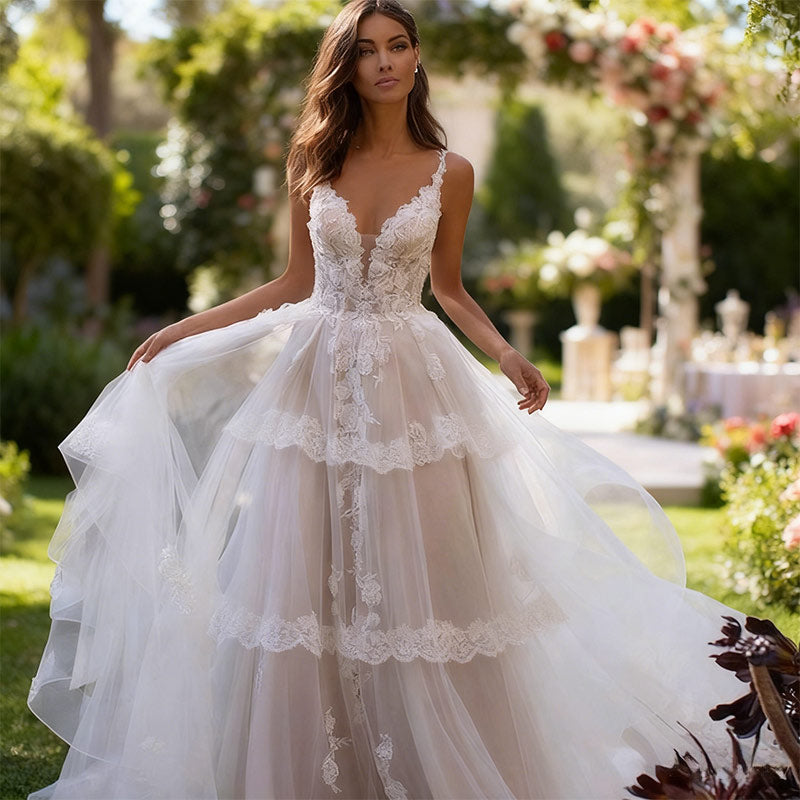 BHstyle A-Linie Ball-Gowner Prinzessin Elfenbein V-Ausschnitt Ärmellos Tüll Lang Ballkleid 2-16