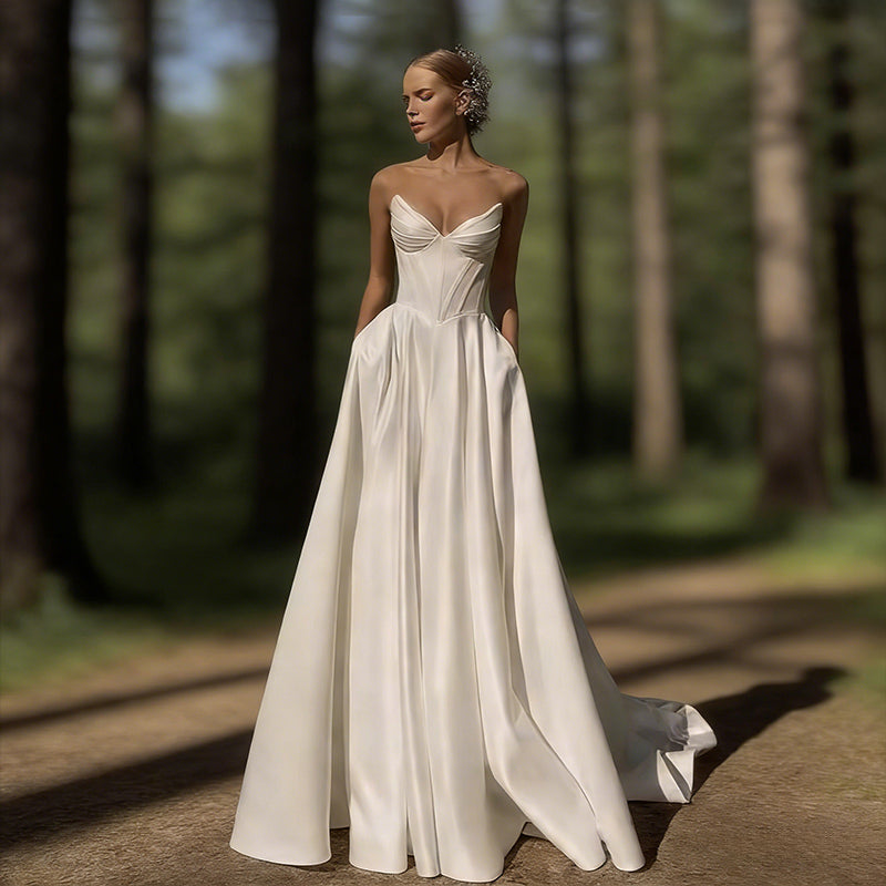 BHstyle Elegantes Satin Ball-Gown Herz Ausschnitt Modernes A Linie Ballkleid mit Beinschlitz Anlassmode Elfenbein 2-26W