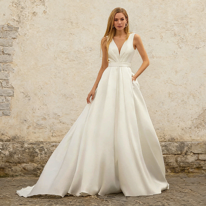 BHstyle Satin-Ball-Gown in A-Linie mit Taschen – Klassisches Ballkleid mit V-Ausschnitt und breitem Taillenbund 32-44