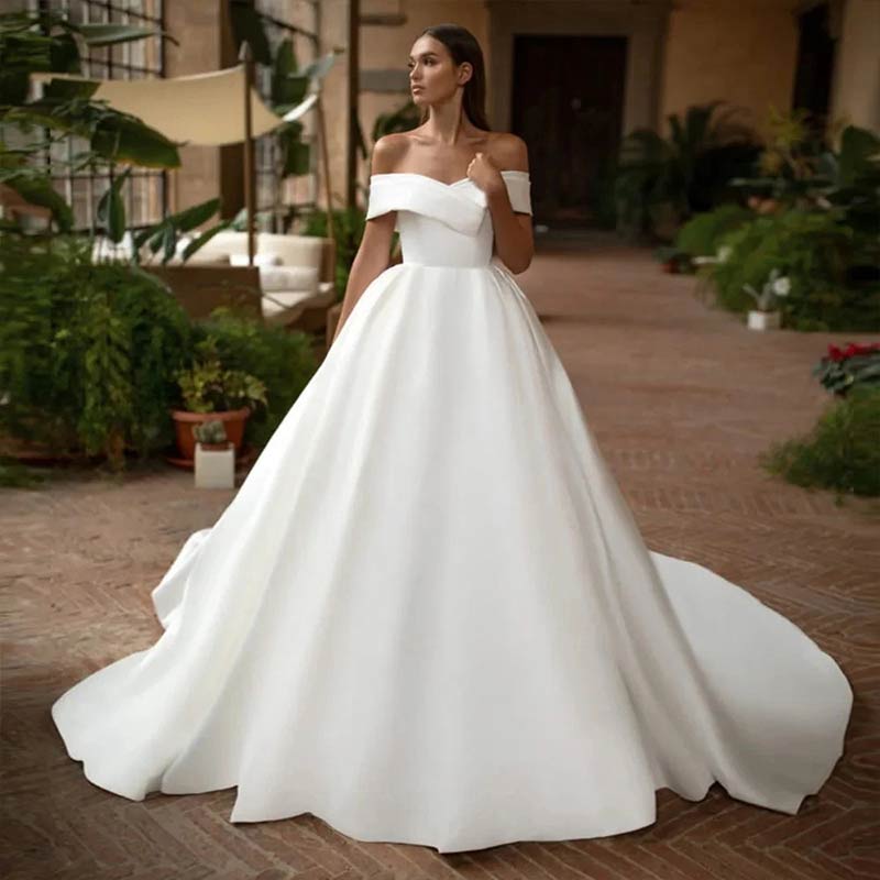 BHstyle A-Linie Ball-Gowner Prinzessin Weißes Ballkleid V-Ausschnitt Natürliche Taille Mit Schleppe Elegantes Ball-Gown 2-16